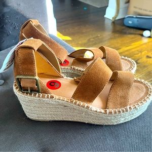NWT tags cognac suede wedges size 9